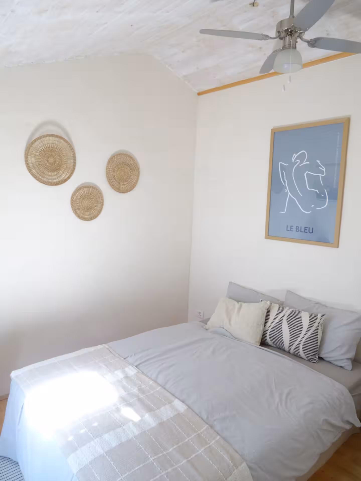 Second bedroom